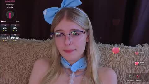 Monica online show from December 15, 8:57 pm