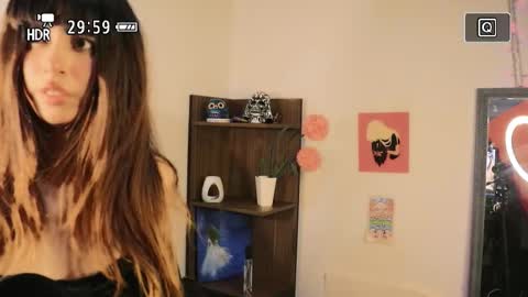 Snapshot of _lucy_white_ chatting on November 26, 5:30 am Lucy online show from November 26, 5:30 am