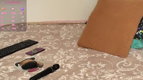 Lullaby online show from November 12, 3:01 pm