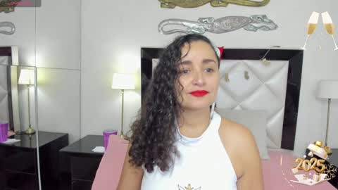  luna  sweet  online show from January 3, 3:16 am