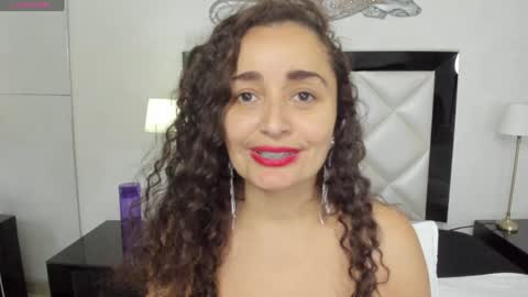  luna  sweet  online show from February 3, 6:13 am