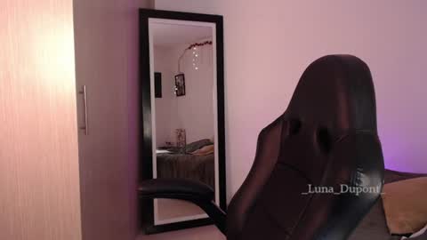  Luna  online show from July 31, 2:38 pm