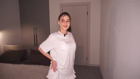 Snapshot of _lunar_kiss_ chatting on February 20, 6:41 pm Luna online show from February 20, 6:41 pm