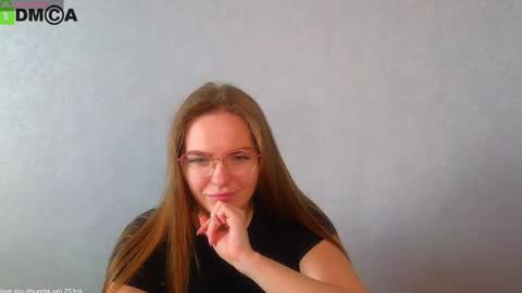 Welcome guys  Pleasure to see you all here  My name is Lysafeta and MichaelaTip menu is active Private is open  online show from February 19, 9:28 am
