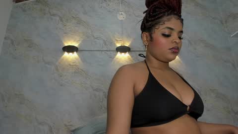 Maddy online show from December 20, 12:05 pm