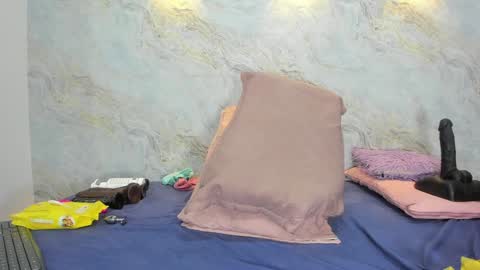 Maddy online show from January 23, 11:58 am