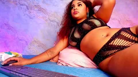 Snapshot of _maddy_miller chatting on October 21, 11:55 am Maddy online show from October 21, 11:55 am