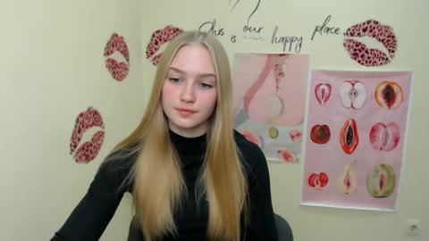 Clara online show from December 2, 2:52 pm