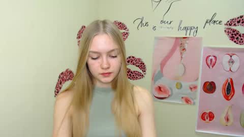 Clara online show from December 14, 7:29 am