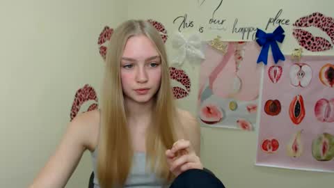 Clara online show from December 20, 3:31 pm