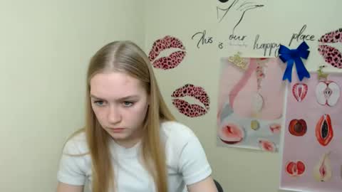 Clara online show from December 21, 4:14 pm