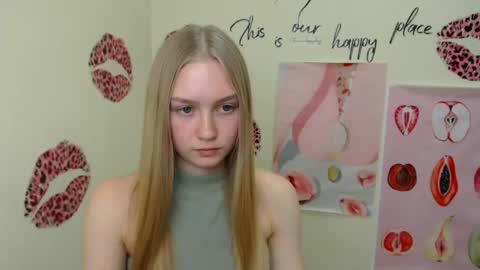 Clara online show from January 3, 3:55 pm