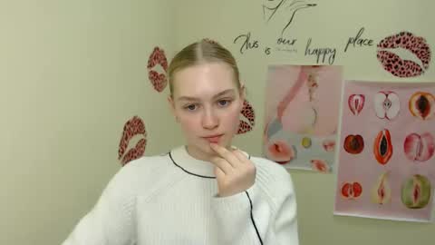 Clara online show from January 17, 10:55 am