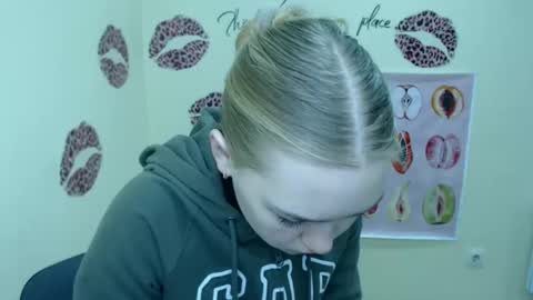 Clara online show from January 26, 6:59 am