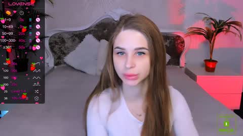 Snapshot of _mari_clark chatting on January 11, 9:46 pm Eva  online show from January 11, 9:46 pm