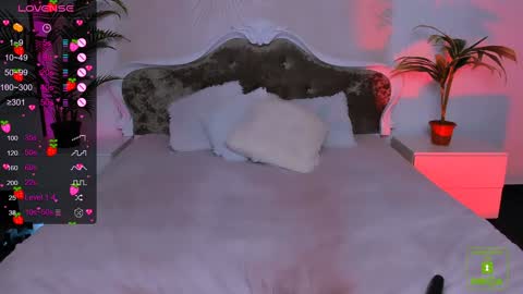 Snapshot of _mari_clark chatting on January 20, 5:48 am Eva  online show from January 20, 5:48 am