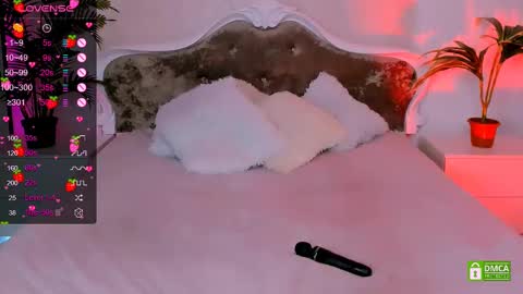 Snapshot of _mari_clark chatting on February 18, 2:27 am Eva  online show from February 18, 2:27 am