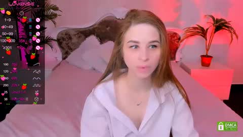 Snapshot of _mari_clark chatting on March 9, 3:54 am Eva  online show from March 9, 3:54 am