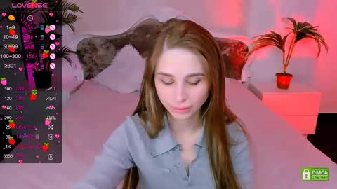 Snapshot of _mari_clark chatting on March 10, 2:17 am Eva  online show from March 10, 2:17 am