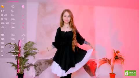 Snapshot of _mari_clark chatting on September 12, 9:37 pm Eva  online show from September 12, 9:37 pm