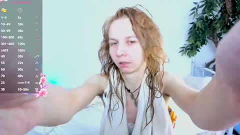 Scarlett online show from May 4, 8:21 am