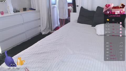 Mari online show from December 21, 4:52 am