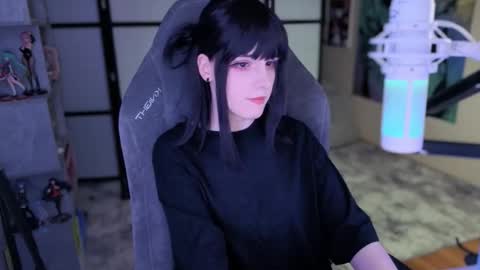 Snapshot of _mariko_ chatting on November 7, 3:01 pm Mariko online show from November 7, 3:01 pm