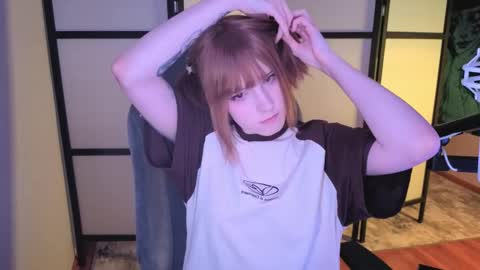 Mariko online show from May 22, 3:28 pm