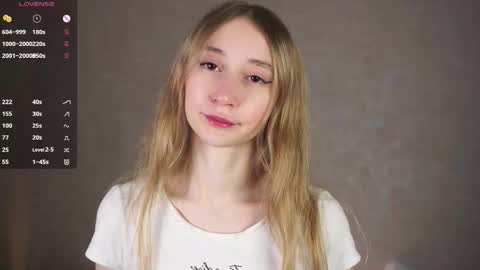 Snapshot of _marvelous_time_ chatting on September 29, 3:55 am  Gwen  online show from September 29, 3:55 am