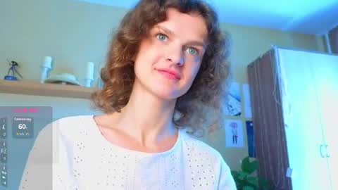 Snapshot of _masterpiece__ chatting on July 4, 8:09 am Sophia online show from July 4, 8:09 am