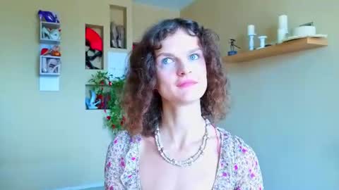 Snapshot of _masterpiece__ chatting on July 18, 8:40 am Sophia online show from July 18, 8:40 am