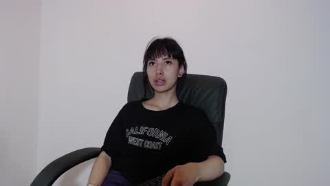 Mavis  online show from September 25, 7:50 pm