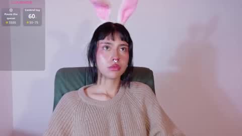 Mavis  online show from October 27, 8:35 pm