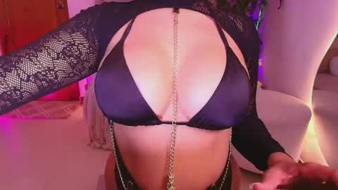 Marce  online show from April 3, 2:15 pm