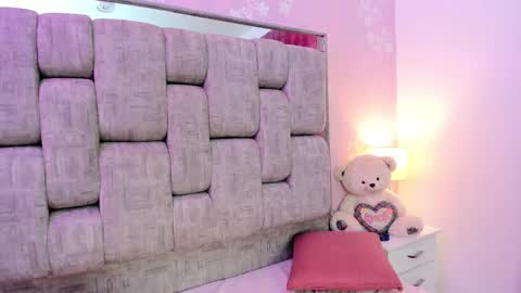 Snapshot of _megan_hard chatting on March 24, 8:25 pm _megan_hard online show from March 24, 8:25 pm