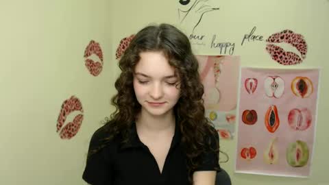 Susie online show from December 1, 4:29 pm