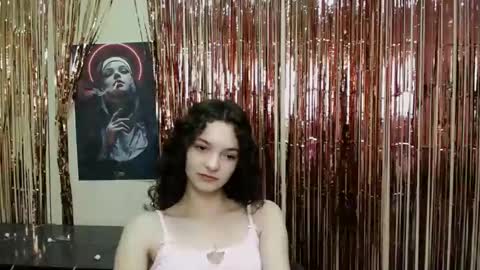 Susie online show from December 2, 1:13 pm