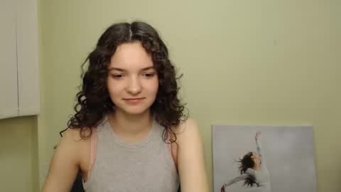 Susie online show from December 8, 7:43 pm