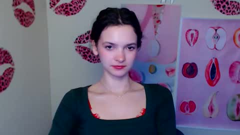 Susie online show from March 3, 1:17 pm
