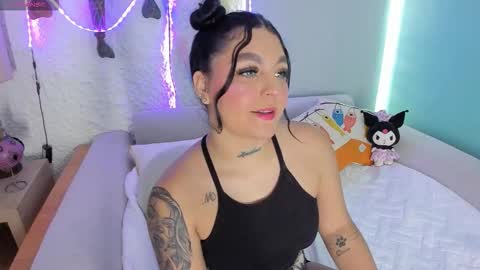 _melodyblossom_ online show from September 15, 8:31 pm