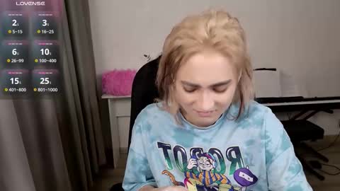 _meow_neko_ online show from February 11, 3:11 am