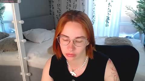 Snapshot of _mi_amore chatting on May 19, 5:47 am _mi_amore online show from May 19, 5:47 am