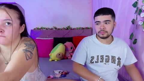 Snapshot of _mia_and_mike_ chatting on September 23, 1:47 pm Mia y Mike online show from September 23, 1:47 pm