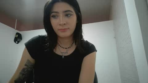 Mia-foster online show from November 15, 7:54 pm