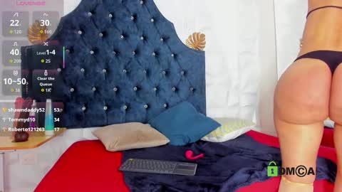 Snapshot of _mia_milf_ chatting on February 25, 9:02 pm _mia_milf_ online show from February 25, 9:02 pm