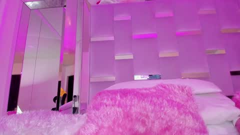 MIA online show from December 9, 11:56 pm
