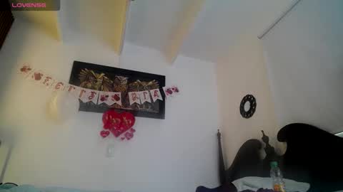  Mia  online show from February 6, 12:41 pm