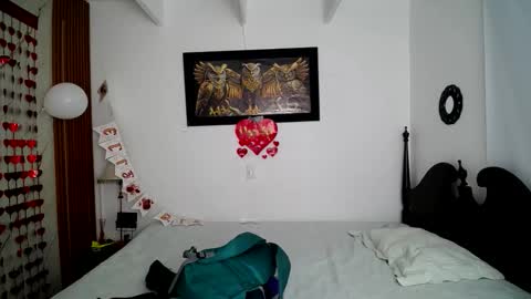  Mia  online show from February 7, 12:20 pm