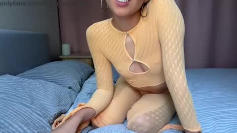 Snapshot of _miamagdalena chatting on October 2, 4:03 pm Mia Magdalena online show from October 2, 4:03 pm