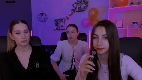 your Mila online show from April 3, 8:12 am